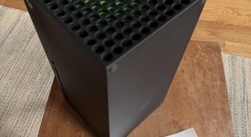 Mint
													Xbox Series X (2020) - Black, 1 TB, standard, photo 2 of 4