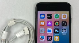 Mint
													Apple iPhone SE 3rd Gen 2022 - Unlocked, Midnight, 64 GB, A2595, photo 2 of 10