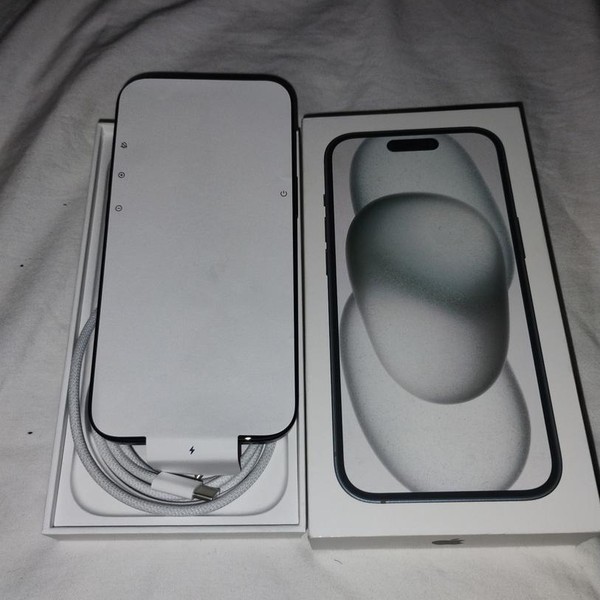 Apple iPhone 15 - T-Mobile, 128 GB, Black, A2846