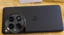 Good
													OnePlus 12 - Unlocked, Black, 256 GB, 12 GB, CPH2583, photo 3 of 8