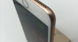 Good
													Apple iPhone 8 Plus - Unlocked, Gold, 256 GB, A1864, photo 4 of 7