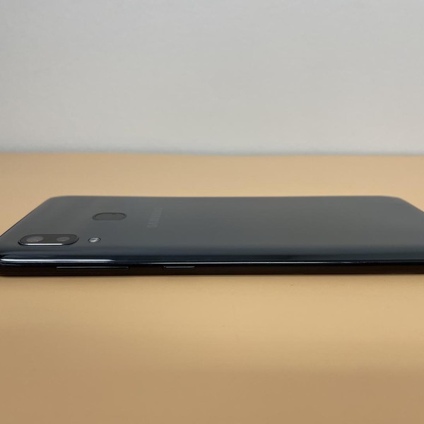 Samsung Galaxy A20 - Unlocked, Black, 32 GB, 3 GB