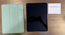 Mint
													Apple iPad Air 11" (M2) 2024 - Unlocked, Starlight, 512 GB, A2903, photo 2 of 8