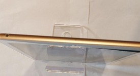 Mint
													Apple iPad 8th Gen - Wi-Fi, Gold, 32 GB, A2270, photo 4 of 6