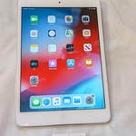 Good Apple iPad Mini 2 Retina - Wi-Fi, Silver, 16 GB