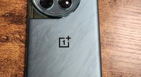 Mint
													OnePlus 12 - Unlocked, Green, 512 GB, 16 GB, CPH2583, photo 2 of 8