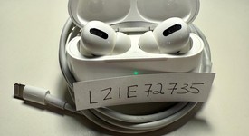 Used
													Apple AirPods Pro 1st Gen - MagSafe Case, photo 5 of 6