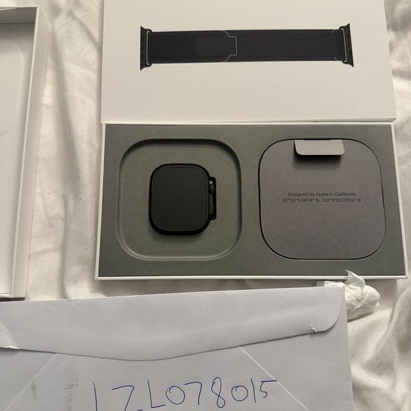 Apple Watch Ultra 2 49mm - Unlocked, Black, A2986