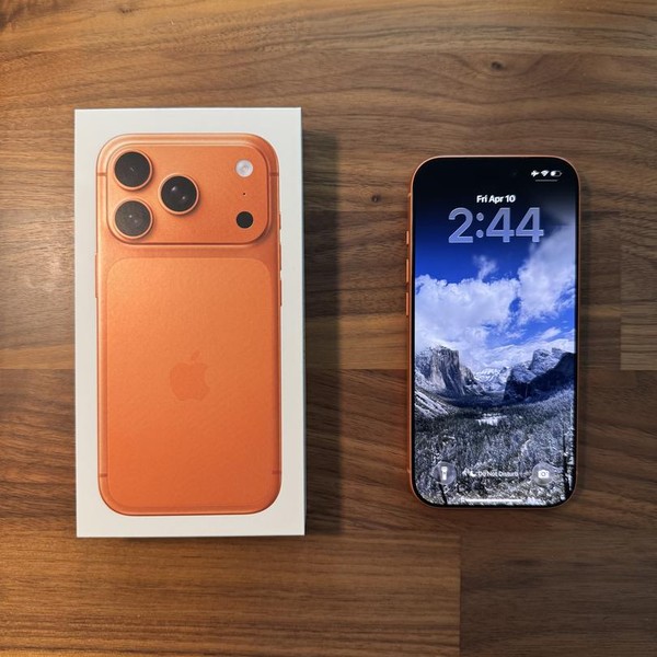 Apple iPhone 17 Pro - Unlocked, 256 GB, Cosmic Orange, A3256