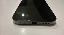 Mint
													Apple iPhone 15 Pro - Unlocked, Black, 128 GB, A2848, photo 3 of 10