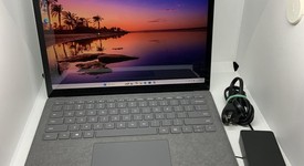 Good
													Microsoft Surface Laptop 3 - I5, Platinum, 256 GB, 8 GB, 13.5", photo 1 of 11