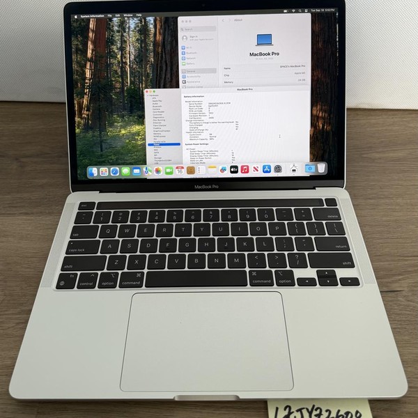 MacBook Pro 2022 - 13 inch - 1 TB, Silver, 24 GB, Apple M2