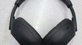 Used
													Sony WH-1000XM6 - Black, photo 1 of 8