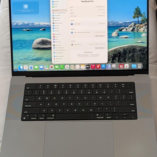 MacBook Pro 2021 - 16 inch - 512 GB, Gray, 16 GB, Apple M1 Pro 10-core