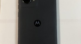 Mint
													Motorola Edge 2024 - Total by Verizon, Black, 256 GB, photo 4 of 10