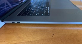 Mint
													MacBook Pro 2018 (With Touch Bar) - 15" - I7, Silver, 2 TB, 16 GB, photo 4 of 8