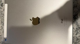 Mint
													Apple iPad Air - Verizon, Silver, 32 GB, photo 3 of 7