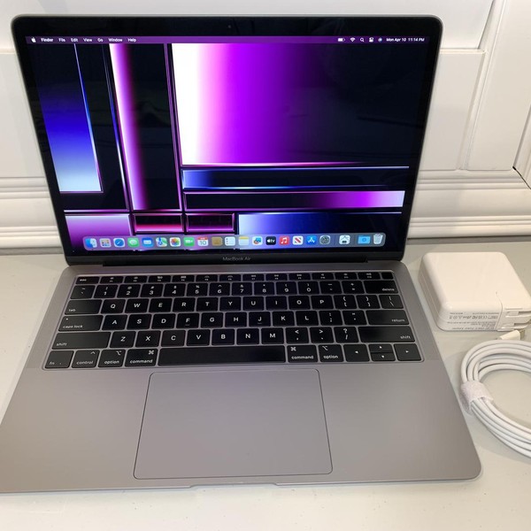 MacBook Air 2019 - 13 inch - 512 GB, Gray, 16 GB, Intel Core i5