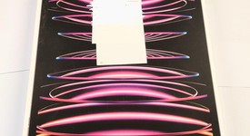 Mint
													Apple iPad Pro 12.9" 6th Gen 2022 - Unlocked, Gray, 256 GB, photo 3 of 9