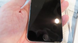 Good
													Apple iPhone SE 3rd Gen 2022 - Unlocked, Starlight, 64 GB, A2595, photo 3 of 6
