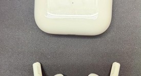 Used
													Apple AirPods Pro 2 - Lightning, photo 2 of 6