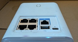 Fair
													Ubiquiti AmpliFi HD Mesh Router, photo 5 of 11
