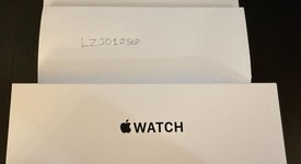 New
													Apple Watch SE 2nd Gen 40mm - Unlocked, Starlight, A2726 - Cellular, Aluminum, photo 1 of 1