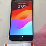 Good Apple iPhone SE 2nd Gen 2020 - Unlocked, 128 GB, White, A2275