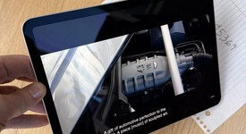 Mint
													Apple iPad Air 5th Gen - Unlocked, Starlight, 256 GB, A2589, photo 5 of 6