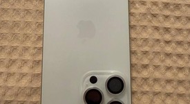 Good
													Apple iPhone 15 Pro Max - Unlocked Non-US, White, 256 GB, A3108, photo 3 of 5