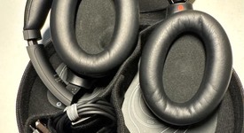 Used
													Sony WH-1000XM4 - Black, photo 3 of 5