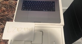 Good
													MacBook Pro 2021 - 16" - Apple M1 Pro 10-core, Gray, 512 GB, 16 GB, photo 1 of 11