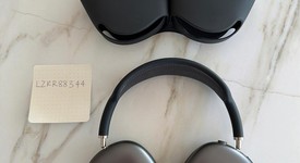 Used
													Apple AirPods Max - Gray, photo 1 of 5