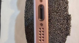 Mint
													Apple iPhone SE 1st Gen 2016 - T-Mobile, Rose Gold, 32 GB, A1662, photo 3 of 7