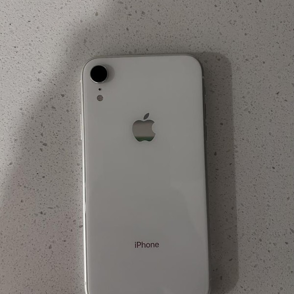 Apple iPhone Xr - Unlocked, 64 GB, White, A1984