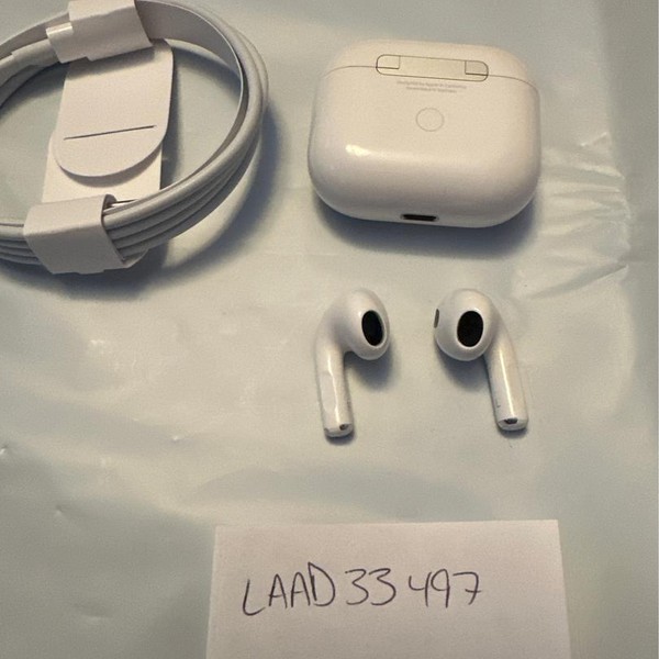 Apple AirPods 3rd Gen - Lightning Case
