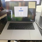 Good MacBook Pro 2021 - 16 inch - 512 GB, Silver, 16 GB, Apple M1 Pro 10-core