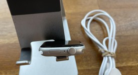 Mint
													Apple Watch SE 2nd Gen 44mm - Silver, A2723 - GPS, Aluminum, photo 5 of 7