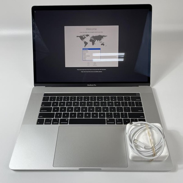 MacBook Pro 2019 - 15 inch - 2 TB, Gray, 32 GB, Intel Core i9