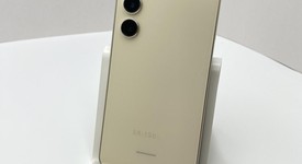 Mint
													Samsung Galaxy S24 - Unlocked, Yellow, 256 GB, 8 GB, SM-S921U1, photo 3 of 5