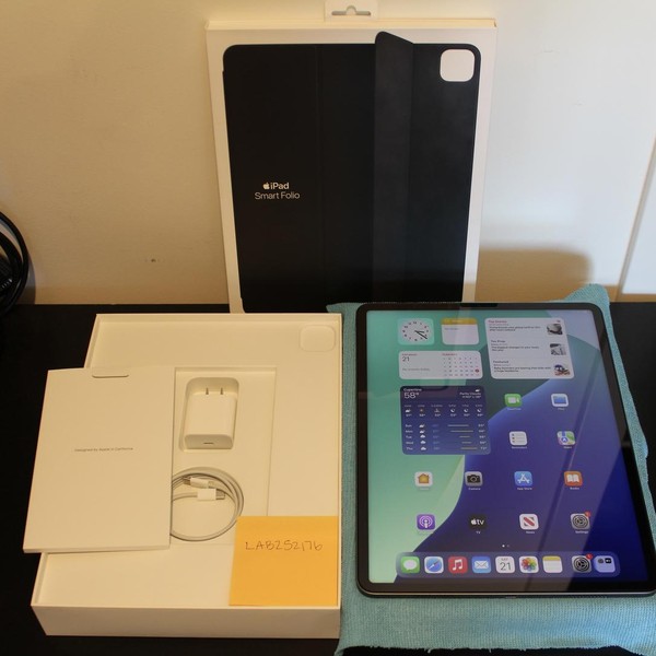 Apple iPad Pro 12.9 inch 5th Gen 2021 - Wi-Fi, 256 GB, Gray