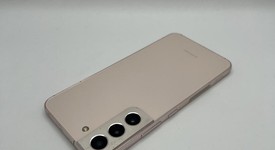 Good
													Samsung Galaxy S22 - Unlocked, Rose Gold, 256 GB, 8 GB, SM-S901U1, photo 2 of 5