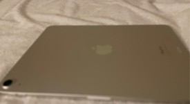 Mint
													Apple iPad Air 5th Gen - Wi-Fi, Starlight, 256 GB, A2588, photo 3 of 8