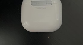 Used
													Apple AirPods 4th Gen - Active Noise Cancellation, photo 2 of 7