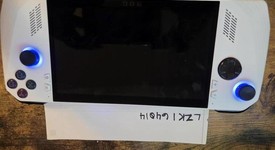 Mint
													Asus ROG Ally 7" - Z1 Extreme, White, 512 GB, 16 GB, Ryzen Z1 Extreme, photo 2 of 10
