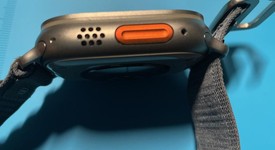 Good
													Apple Watch Ultra 2 49mm - Unlocked, Natural, A2986, photo 4 of 8