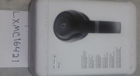 New
													Beats Studio Pro - Black, photo 4 of 5