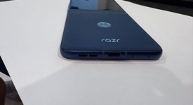 Good
													Motorola Razr 2025 - Unlocked, Blue, 256 GB, 8 GB, photo 3 of 15