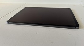 Mint
													Apple iPad Pro 11" 2018 - Unlocked, Gray, 64 GB, A2013, photo 4 of 6