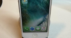 Fair
													Apple iPhone 5 - Unlocked, White, 16 GB, A1428, photo 6 of 6